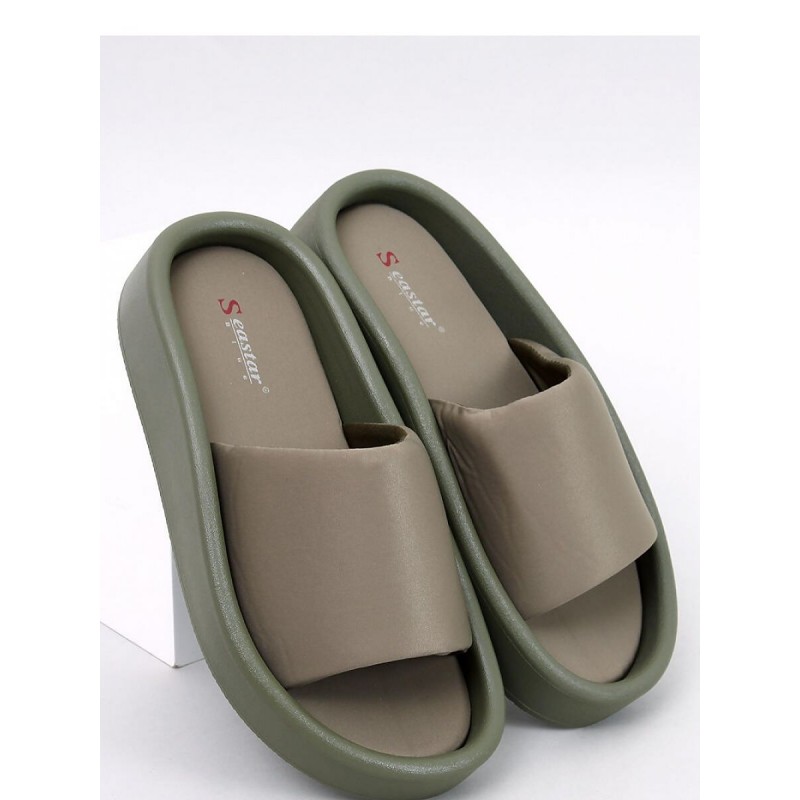 Clacquettes model 194634 Inello