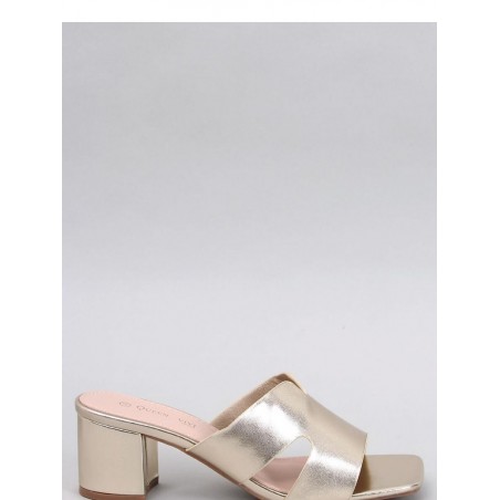 Clacquettes model 195132 Inello