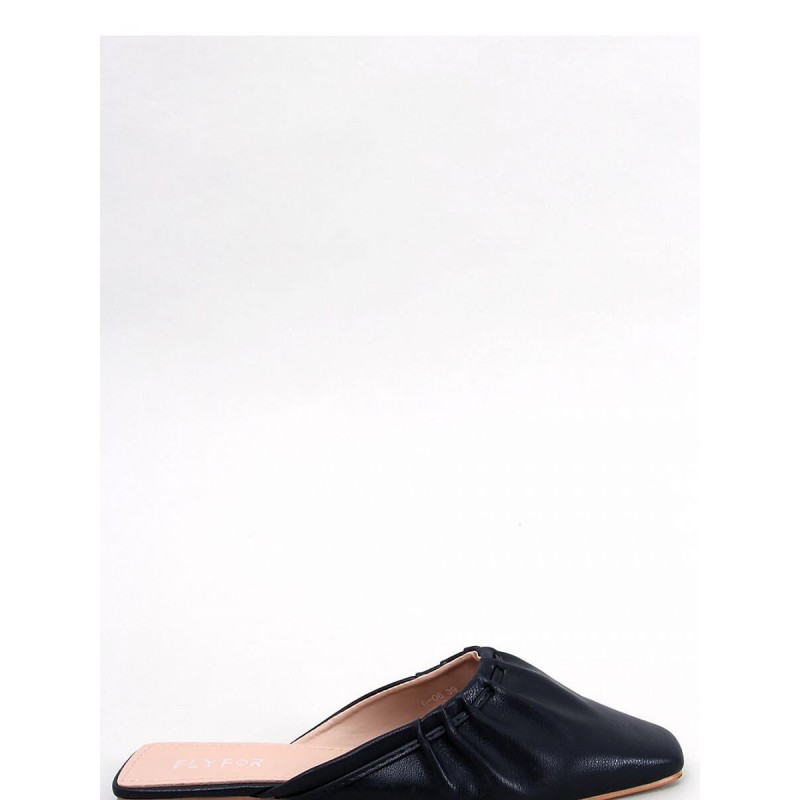 Clacquettes model 178842 Inello