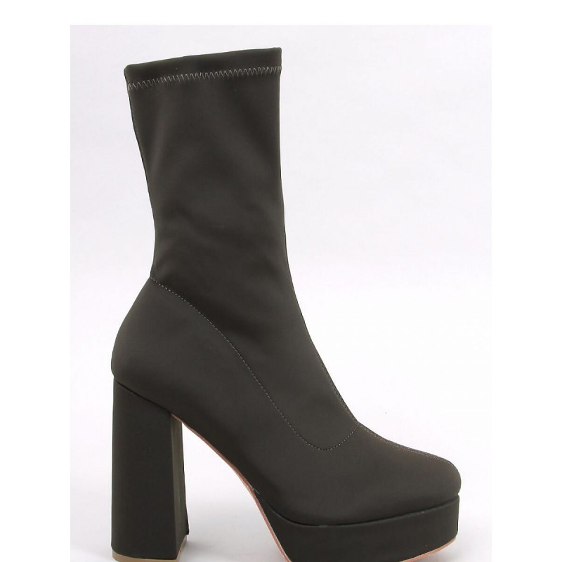 Bottes à talons model 184335 Inello