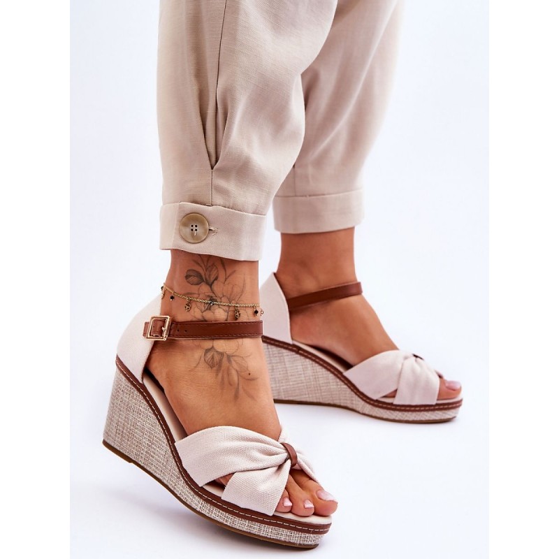 Cothurnes model 179860 Step in style