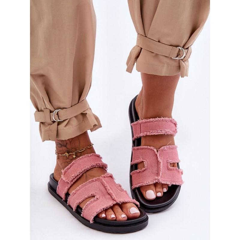 Clacquettes model 183453 Step in style