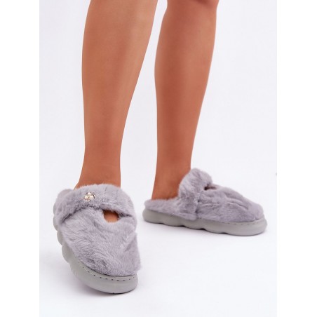 Pantoufles model 204950 Step in style