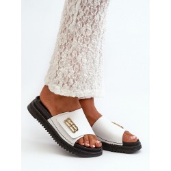 Clacquettes model 198617 Step in style