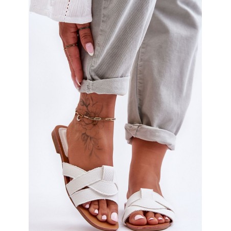 Clacquettes model 183490 Step in style