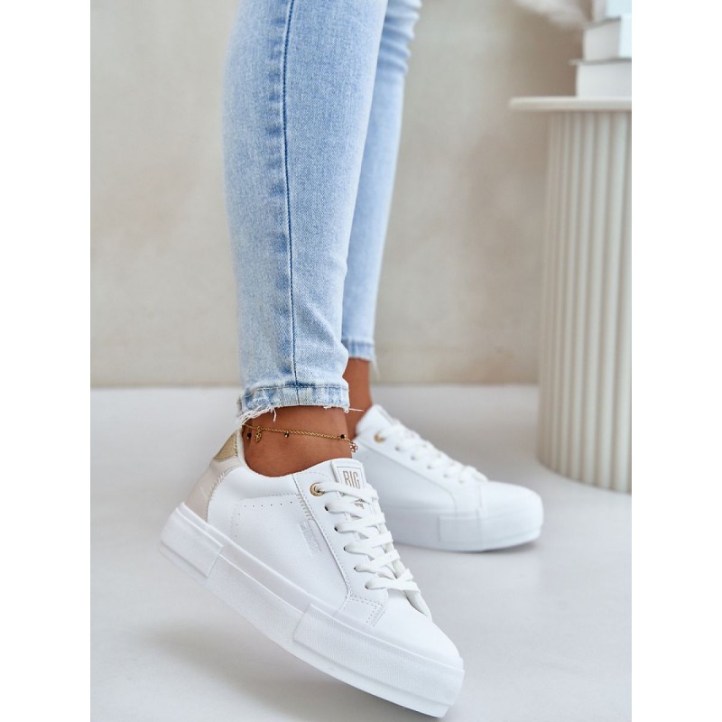 Baskets model 201719 Step in style
