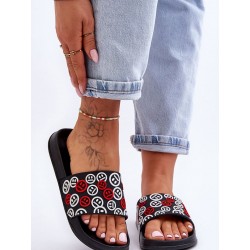 Clacquettes model 181389 Step in style